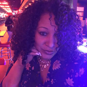 Meet your Posher, Sarah r